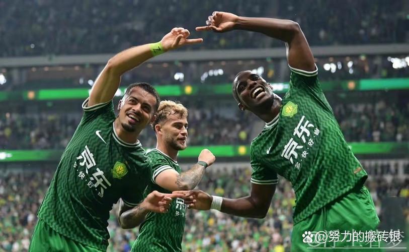 法比奥建功 国安主场握手言和蓉城 法比奥建功 国安主场握手言和蓉城