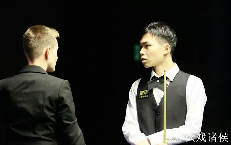 塞尔比4-3险胜刘宏宇 晋级斯诺克英国公开赛32强